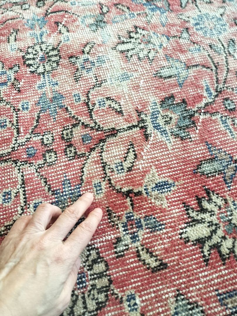 大判/シャビーレッドのサークルフラワー柄　ヴィンテージトルコラグNo.755