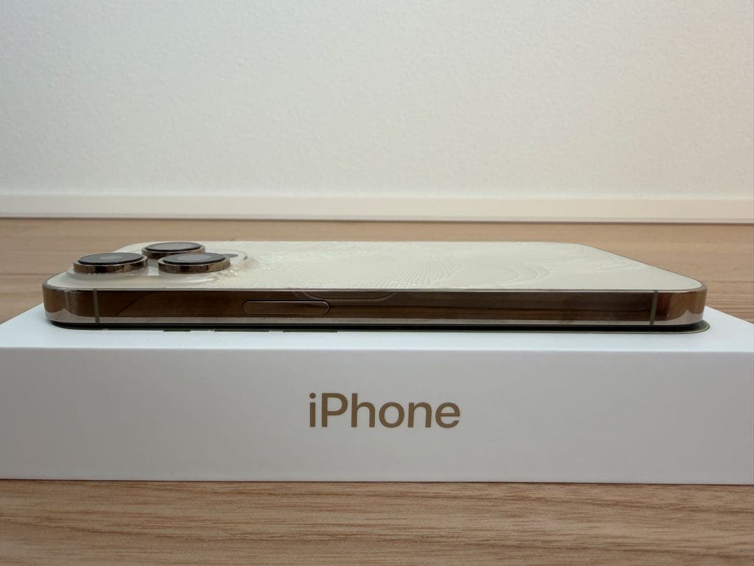 iPhone 14 Pro 128GB ゴールド SIMフリー 箱あり 背面割れ