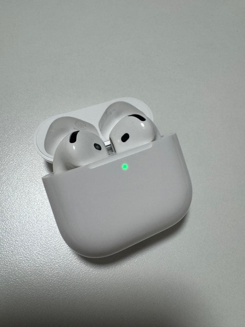 【正規品】 AirPods 4 アクティブノイズキャンセリング搭載 おまけ付き