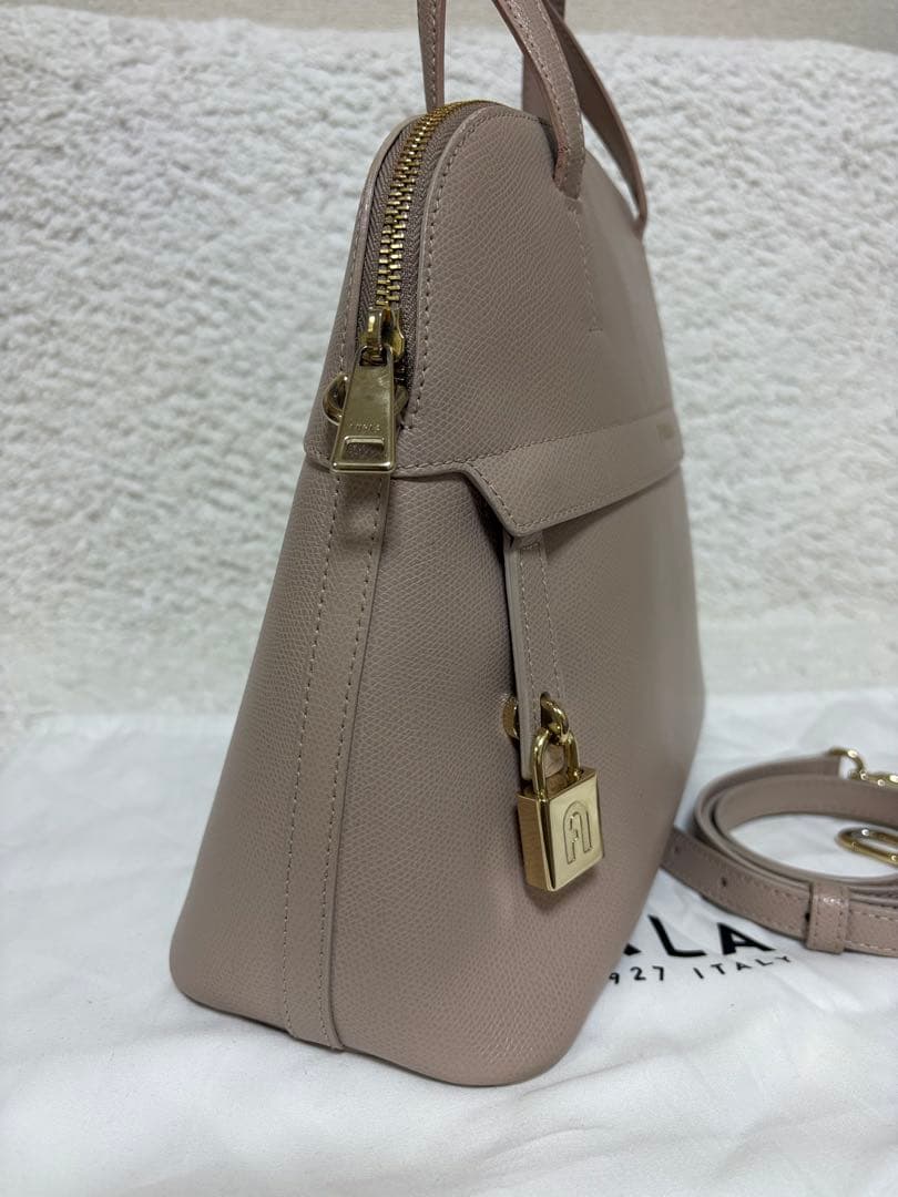 【美品】フルラ　新型パイパー　グレイッシュピンク　ハンドバッグ