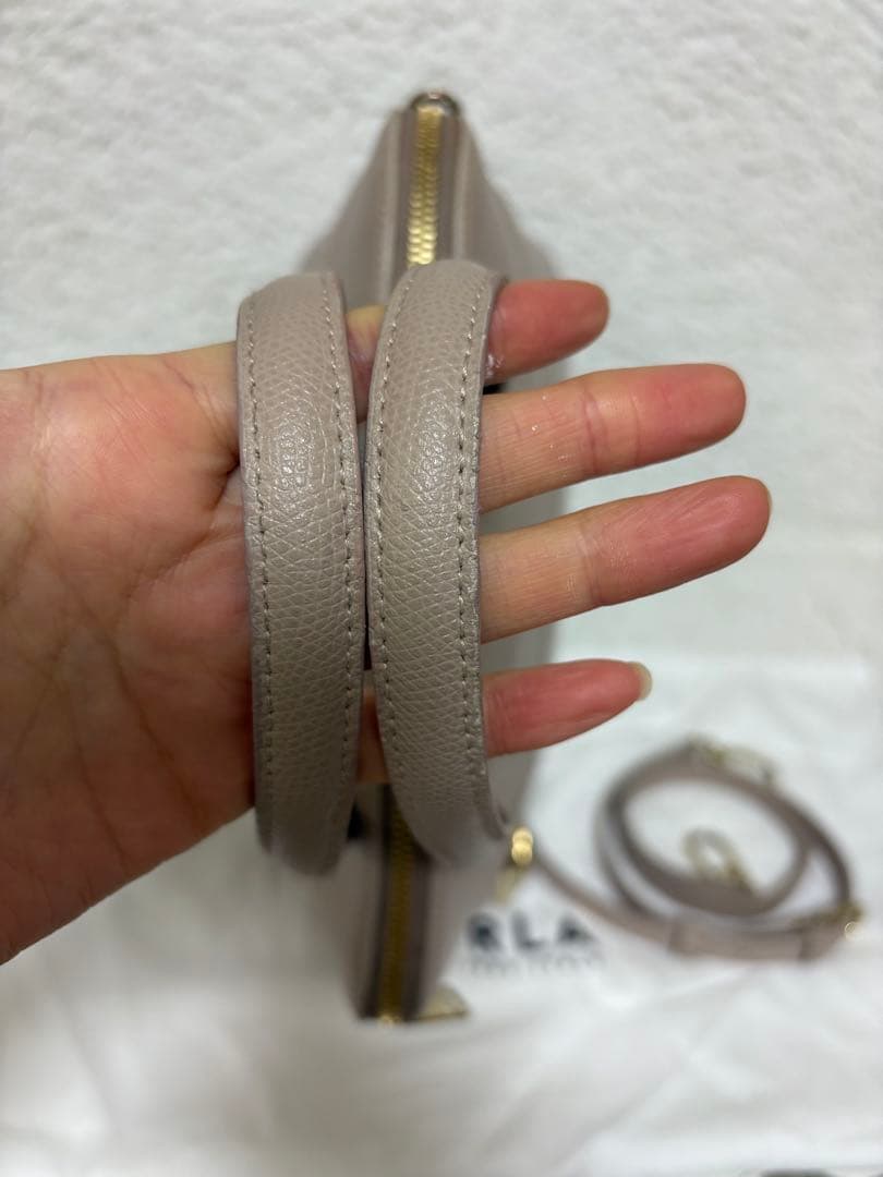 【美品】フルラ　新型パイパー　グレイッシュピンク　ハンドバッグ