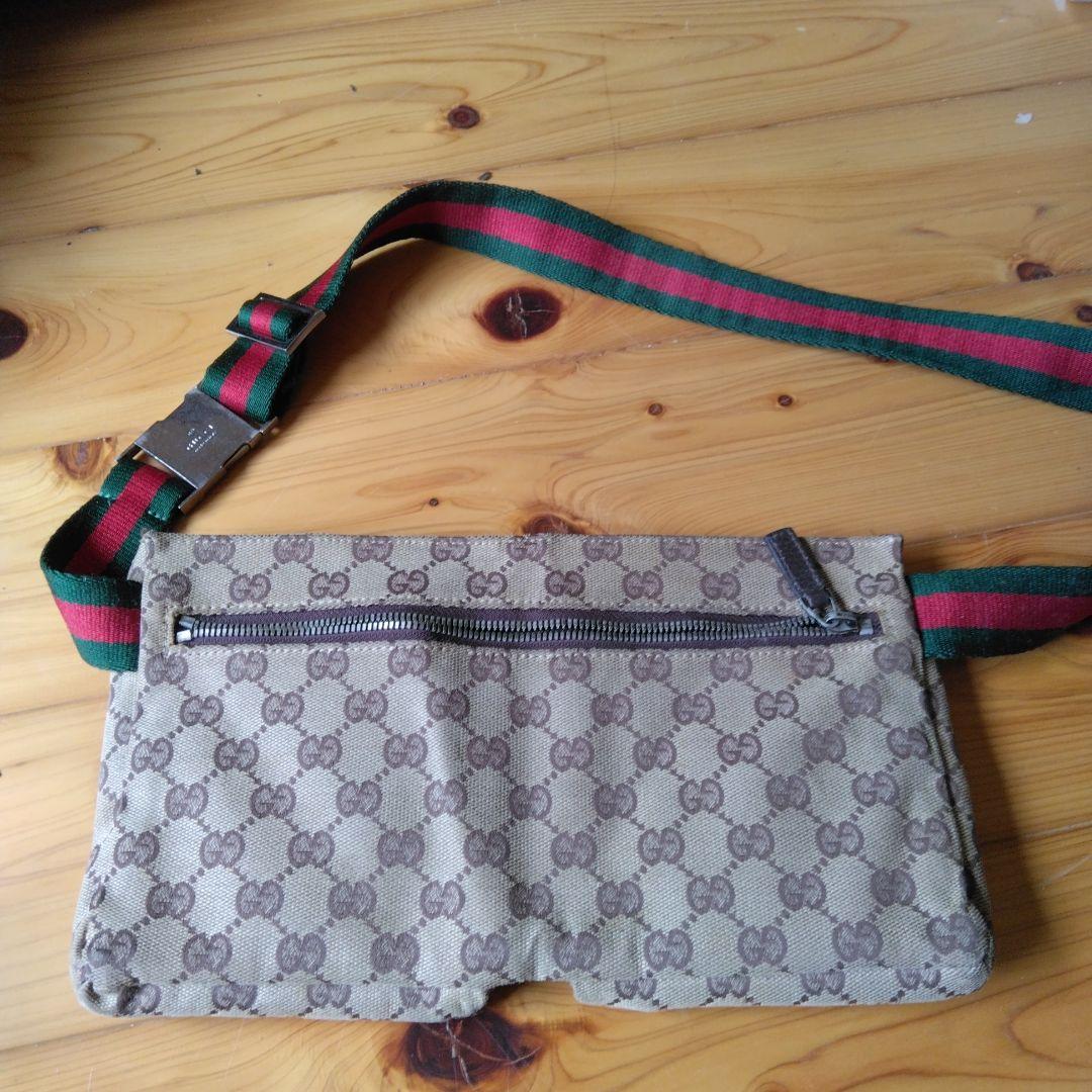 Gucci GGパターン ボディバッグ