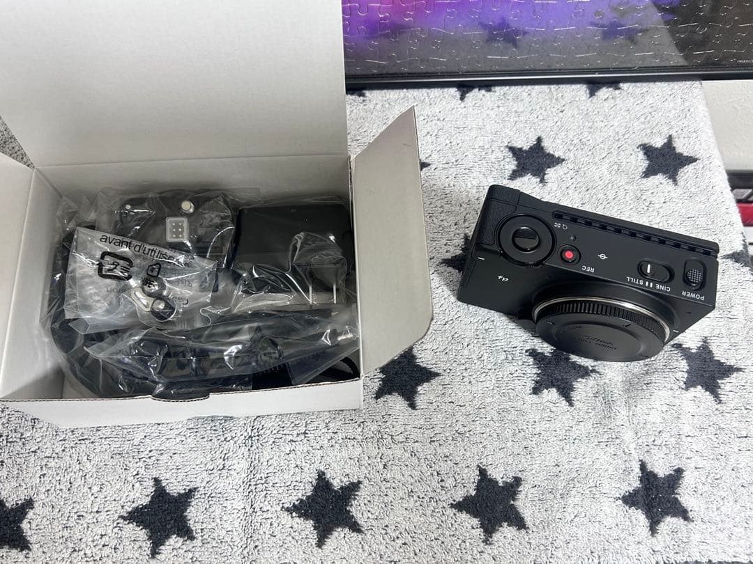 SIGMA fp ミラーレス一眼カメラ