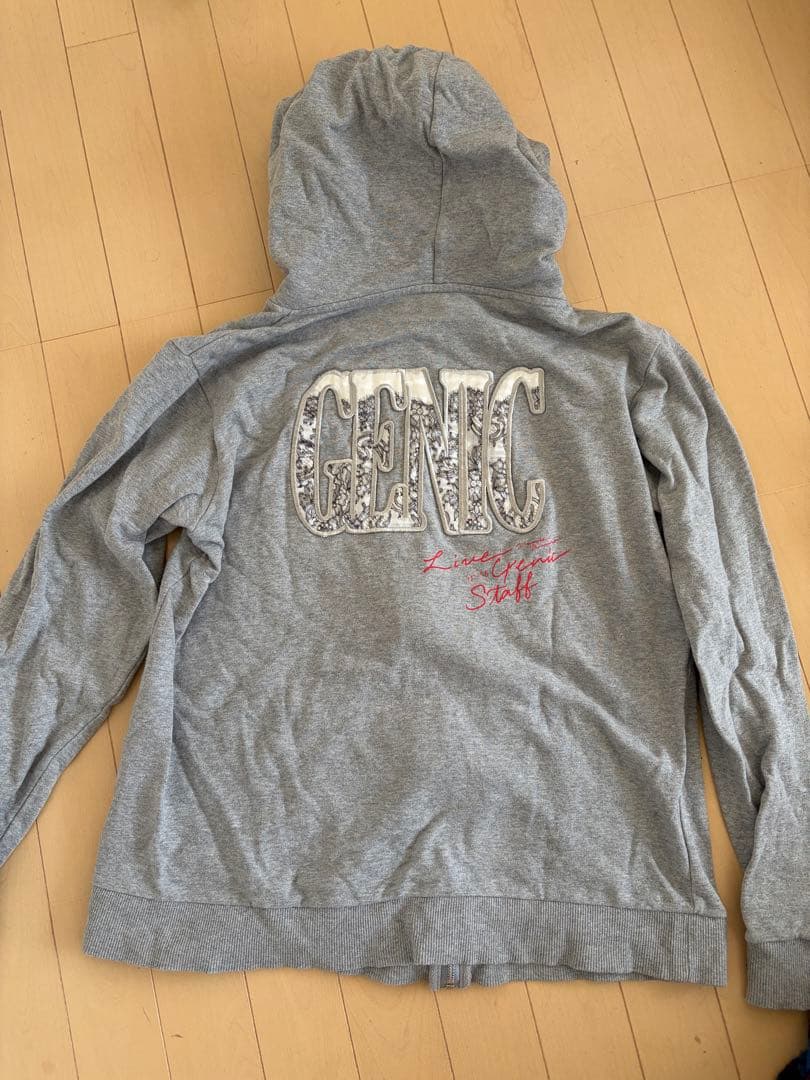 安室奈美恵　ライブ　GENIC 関係者専用パーカー　激レア