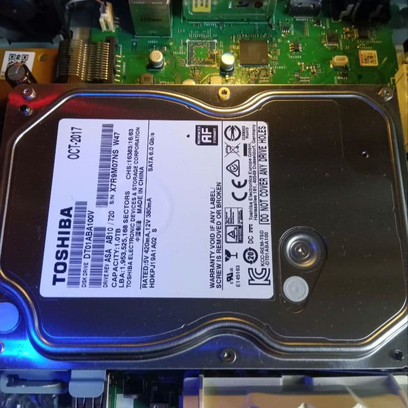 SHARP AQUOSブルーレイ　BD-NW1200 本体使用時間極少2