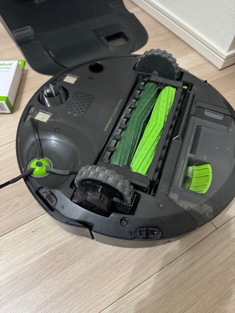 【2年半使用】iRobot Roomba j7+ ロボット掃除機（未使用部品付き