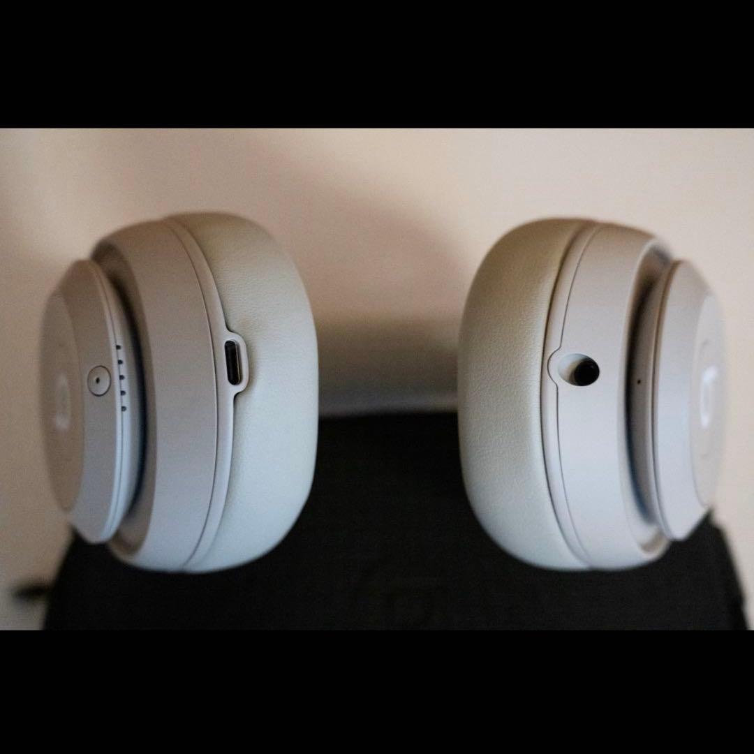 Beats Studio Pro サンドストーン