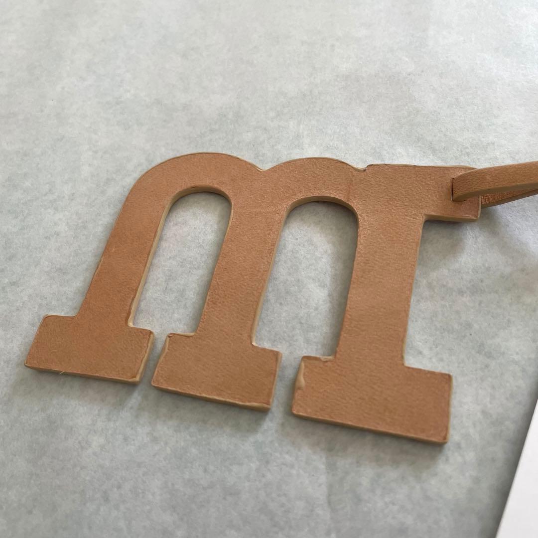 新品ま未使用　マリメッコ チャーム　ロゴ　ウニッコトート