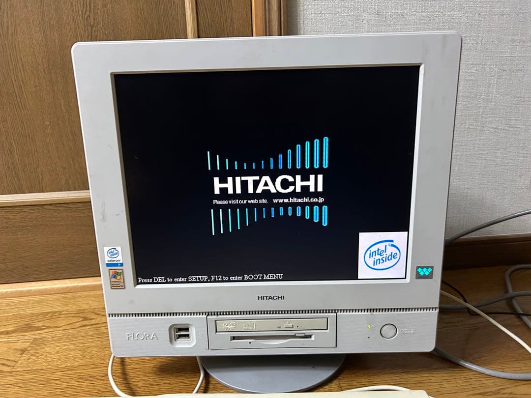 パソコン　HITACHI FLORA 310W DA7