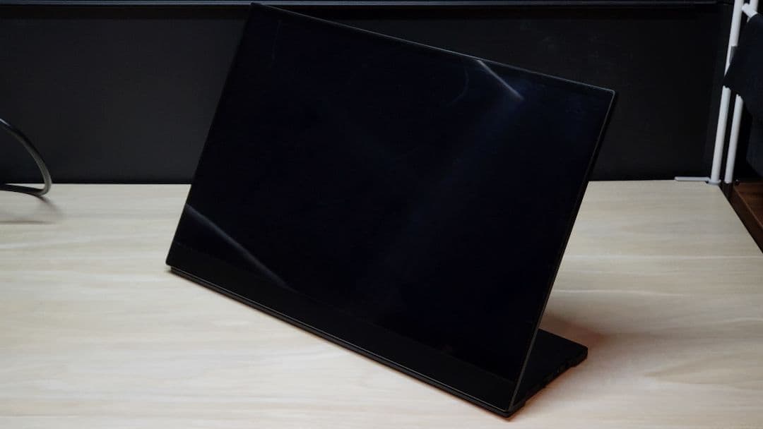 （ジャンク品）LIVXIA モバイルディスプレイ LUNE 4K 14インチ