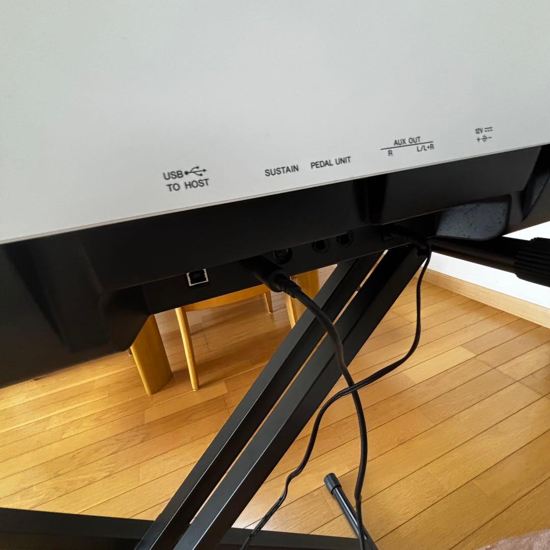 引き取り限定　YAMAHA88鍵 ホワイト電子ピアノ　Pー125 美品