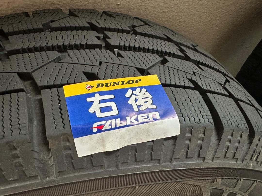 【超美品】215/60R16_95_スッドレスタイヤ 16インチ ホイールセット