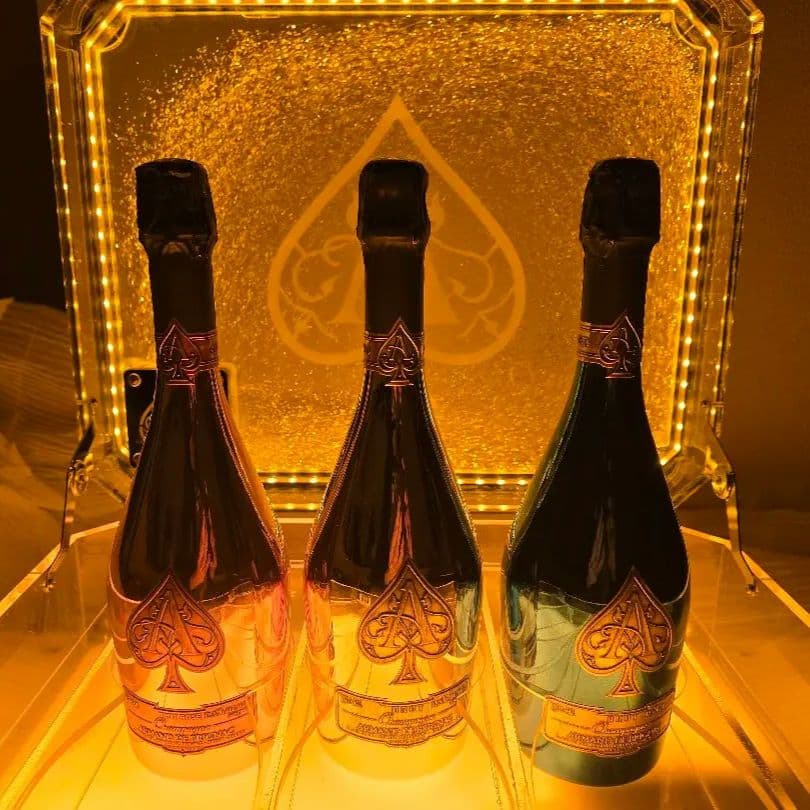 アルマンド 信号機 最新 アタッシュケース LED