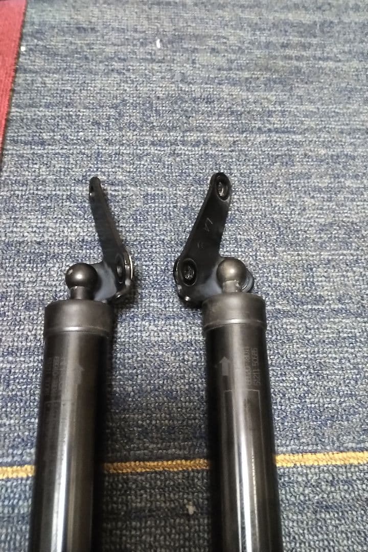 NX300 バックゲートダンパー