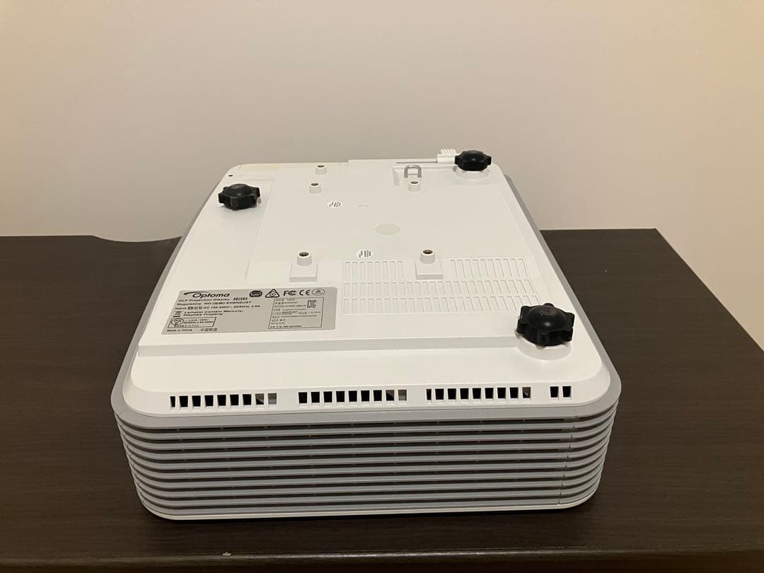 Optoma オプトマ プロジェクター本体 ホワイト 超単焦点 EH320UST