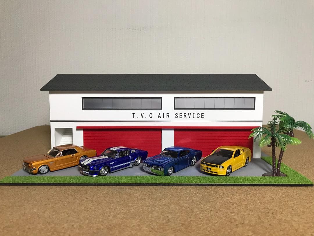 ミニカージオラマ：1/64 世田谷ベースタイプガレージ／年末SALE！