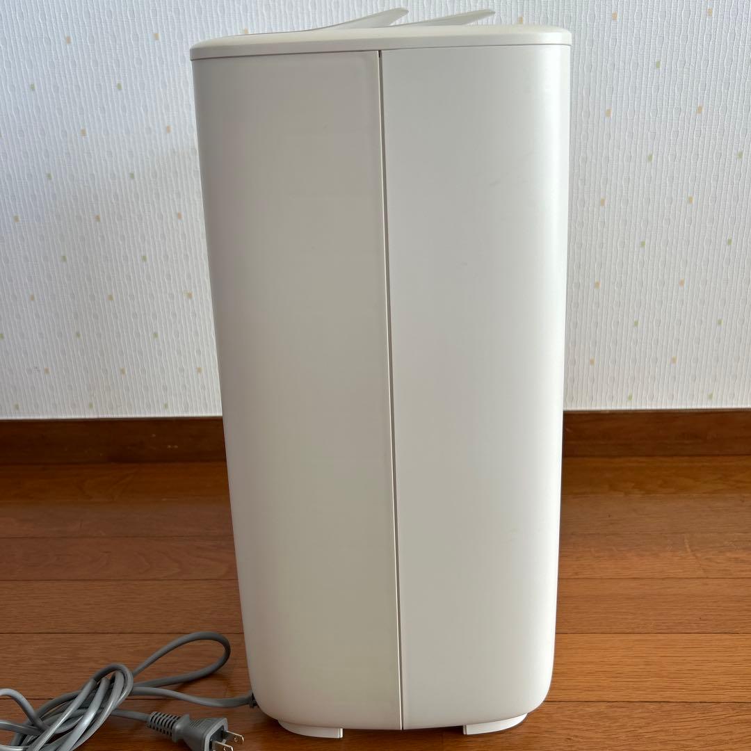 SHARP 加湿器HV-R55-W ホワイト 2023年製　[美品]