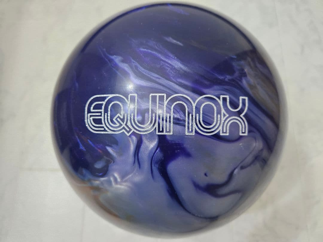 ハイスポーツ社 ストーム Equinox 15ポンド3オンス ボウリングボール