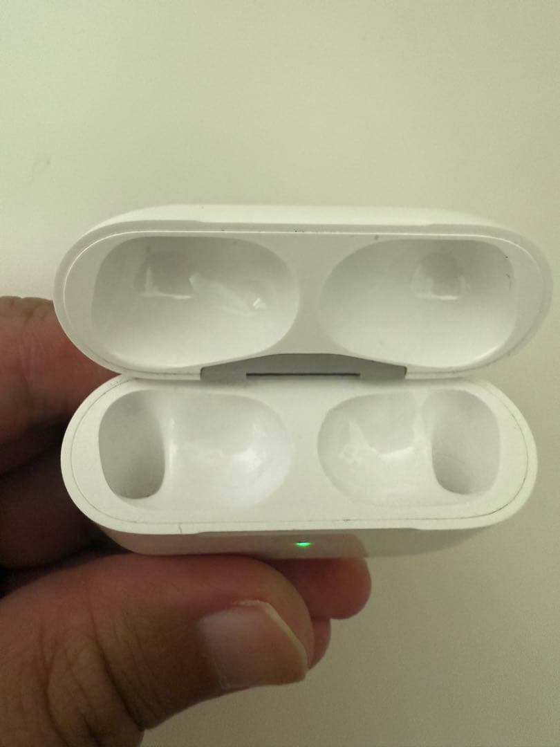 AirPods Pro本体 ホワイト イヤーチップ付き