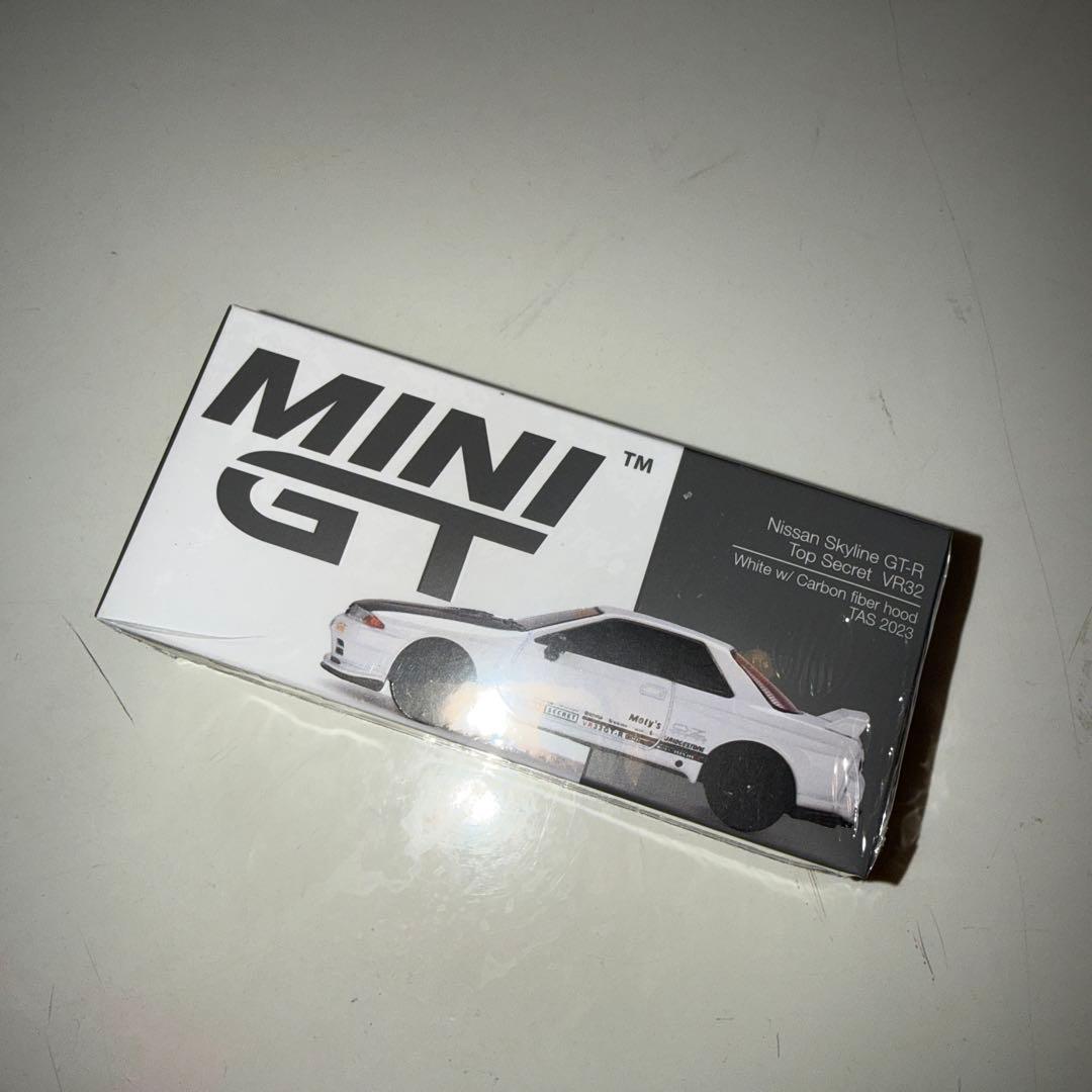 MINI GT NISSANスカイラインGT-R トップシークレットVR32