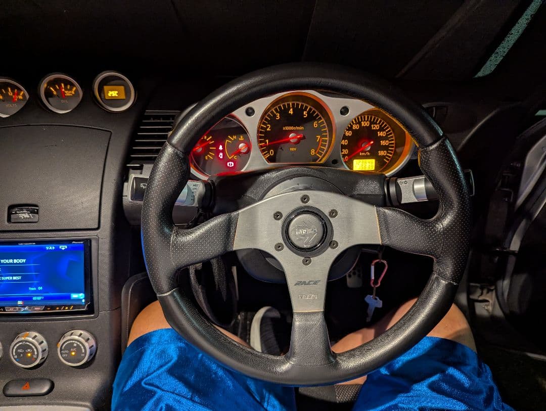 momoステアリング 2個セット ＊9月15日まで、しょーです。