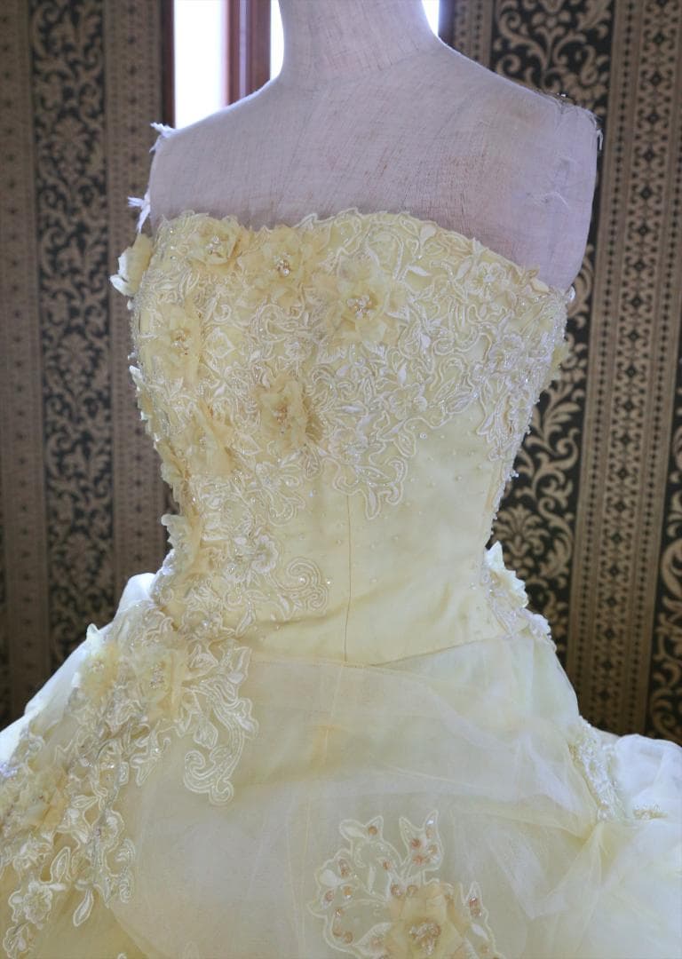 561GRACE高級ウエディングドレス5号7号9号小さいサイズ黄色カラードレス