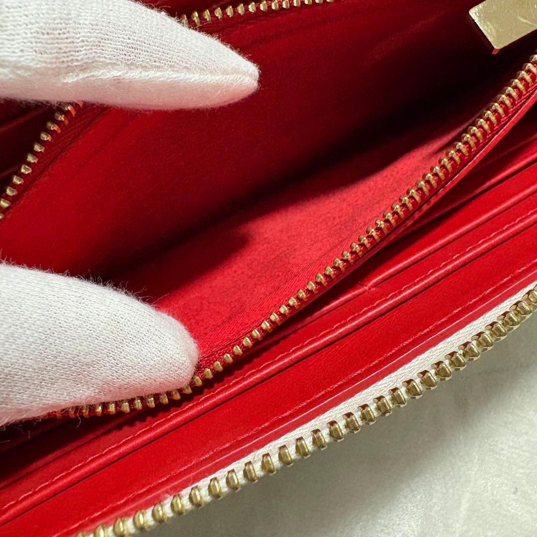 美品✨ルブタン パネトーネ ホワイト 長財布 完売品 スタッズ ラウンドジップ