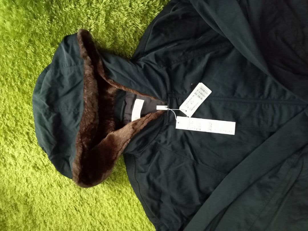 konbu0708ギャルリーヴィー新品未使用　ボアフード付コートサイズ36