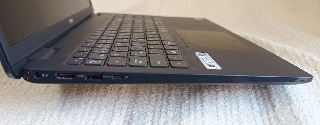 DELL Latitude 3520 第11世代corei5搭載