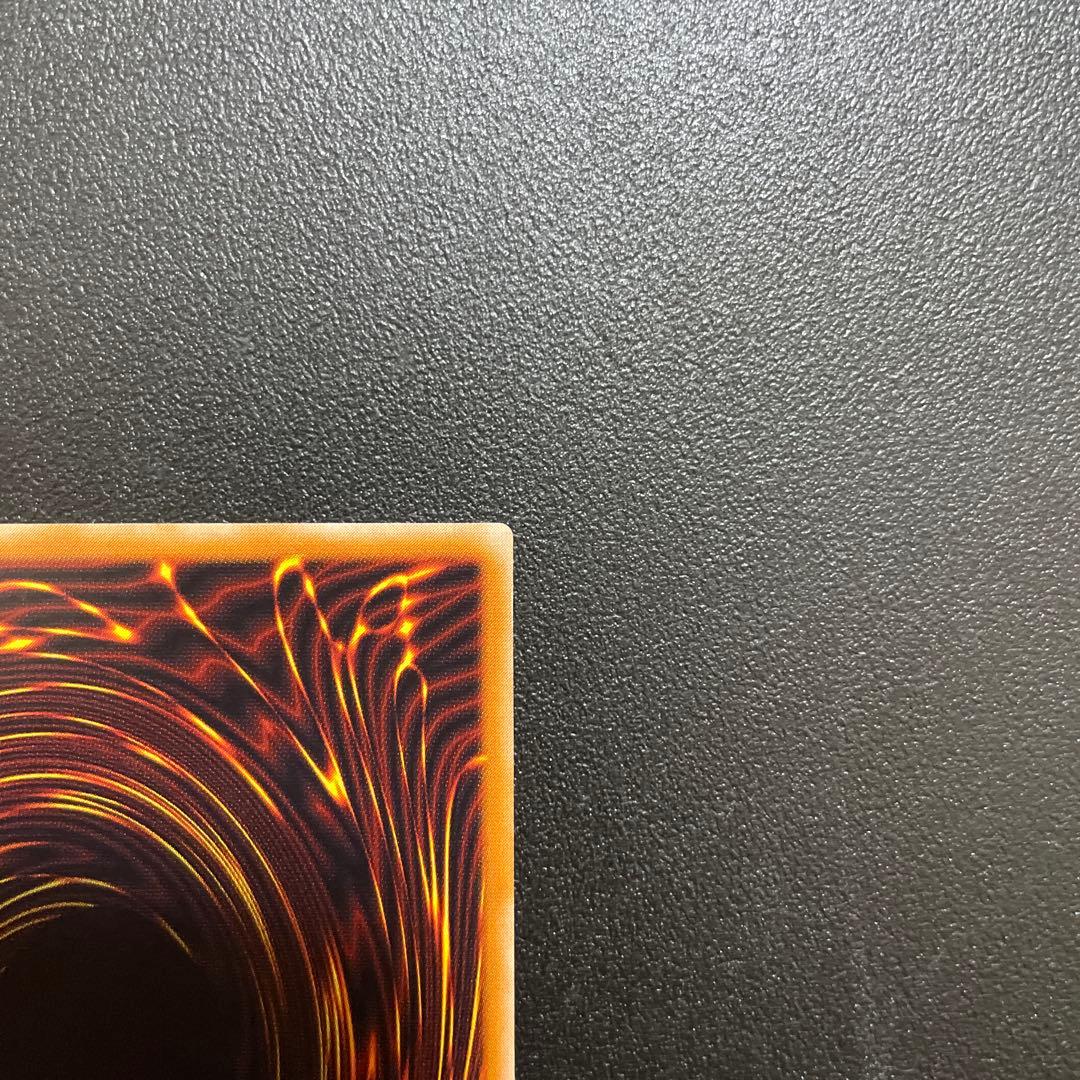 【美品】遊戯王 マジシャンオブブラックカオス レリーフ 306-057