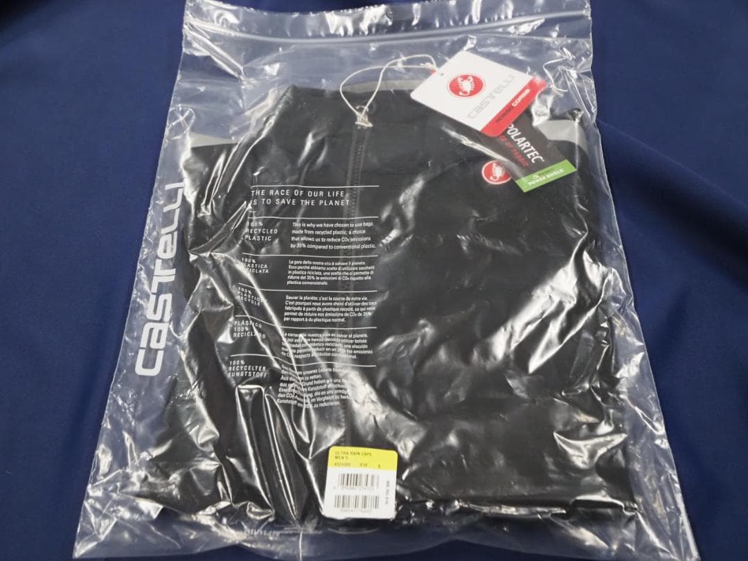 ￥36300新品 カステリ ULTRA RAIN CAPE Sサイズ