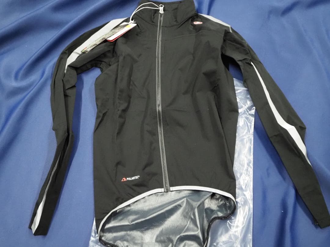 ￥36300新品 カステリ ULTRA RAIN CAPE Sサイズ