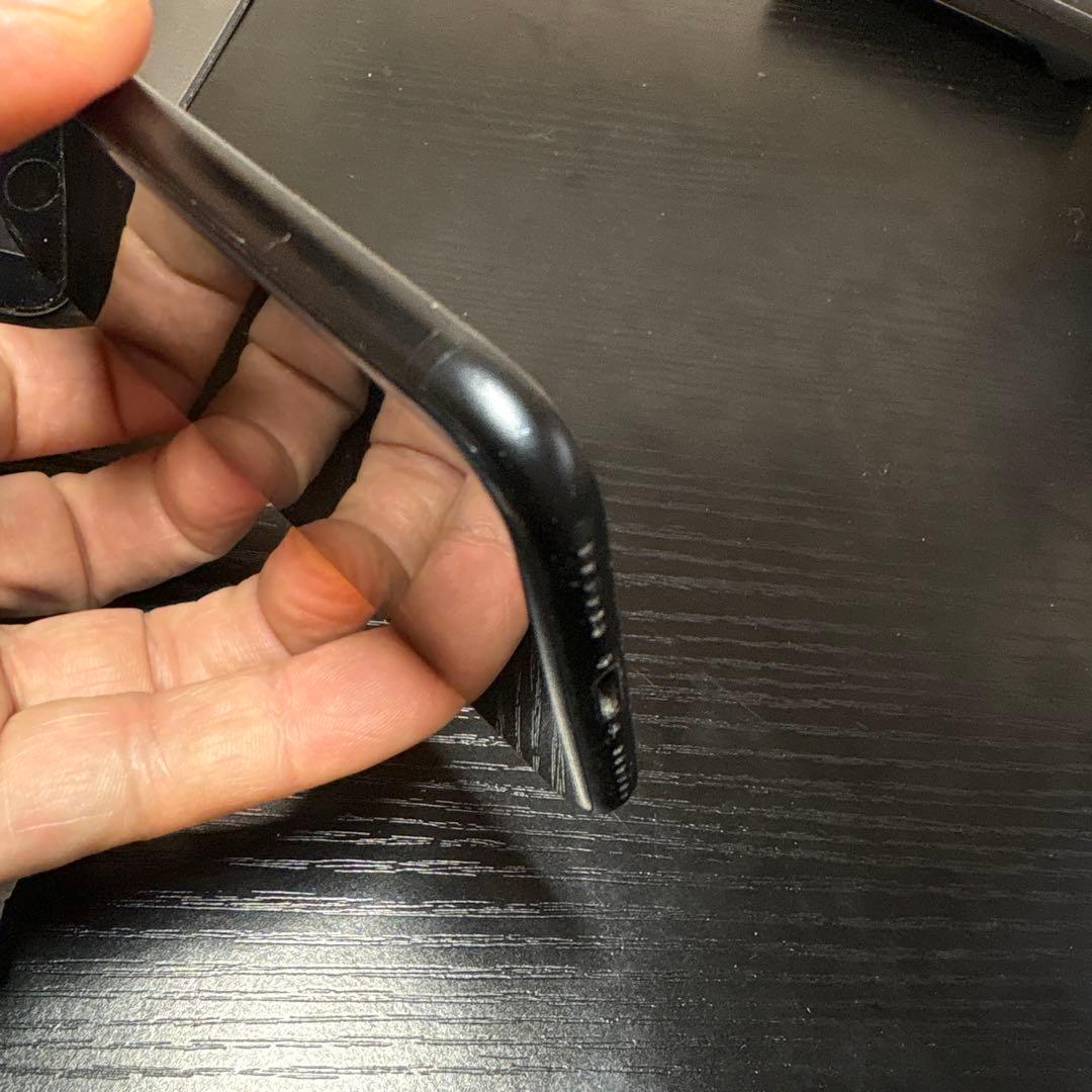 iPhone SE 第2世代 本体 64GBブラック