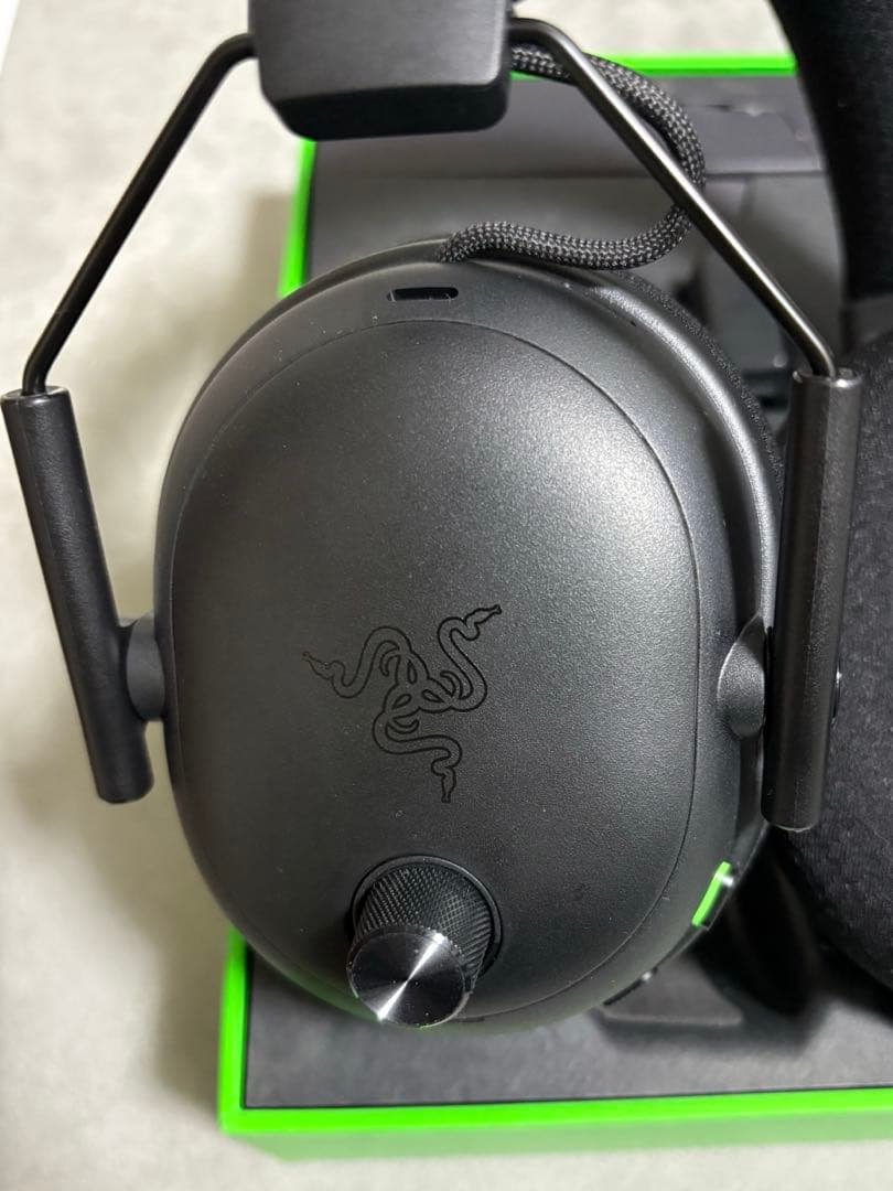 【ほぼ新品】RAZER BLACKSHARK V3 PRO ゲーミングヘッドホン