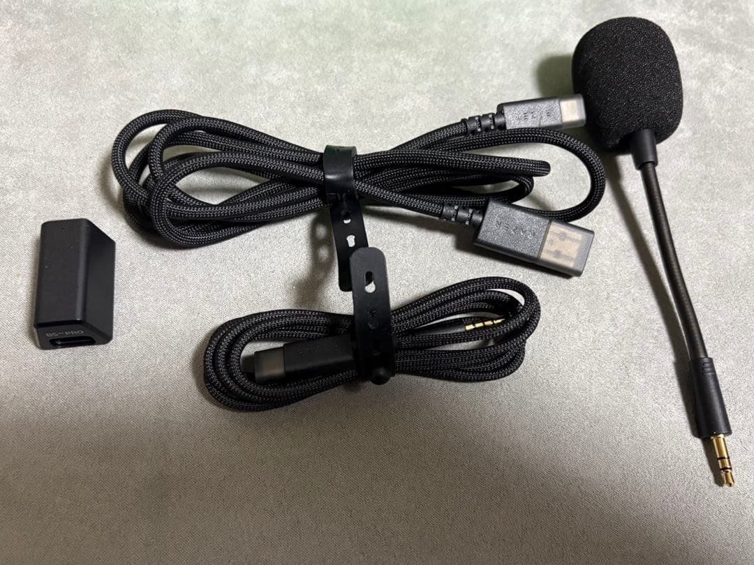 【ほぼ新品】RAZER BLACKSHARK V3 PRO ゲーミングヘッドホン