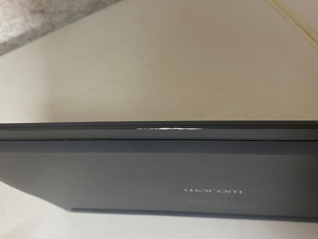 Wacom Intuos Pro Medium PTH-660 本体のみ送料無料