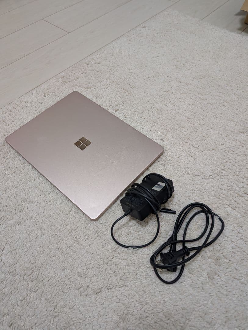 Microsoft Surface Laptop go 2 12.4インチ