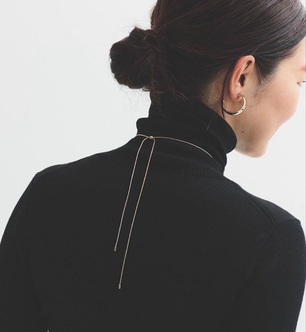 デミルクスビームス　クレセントムーンネックレス