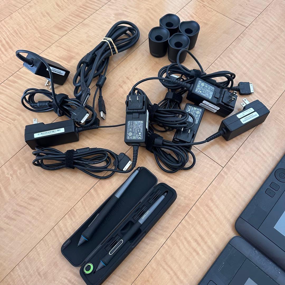 みみ Wacom Cintiq 13HD 液晶ペンタブレット ペンタブ