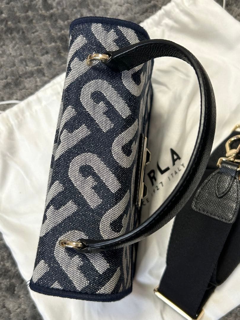 FURLA ショルダーバック　デニム　ネイビー　フルラ　ベラ
