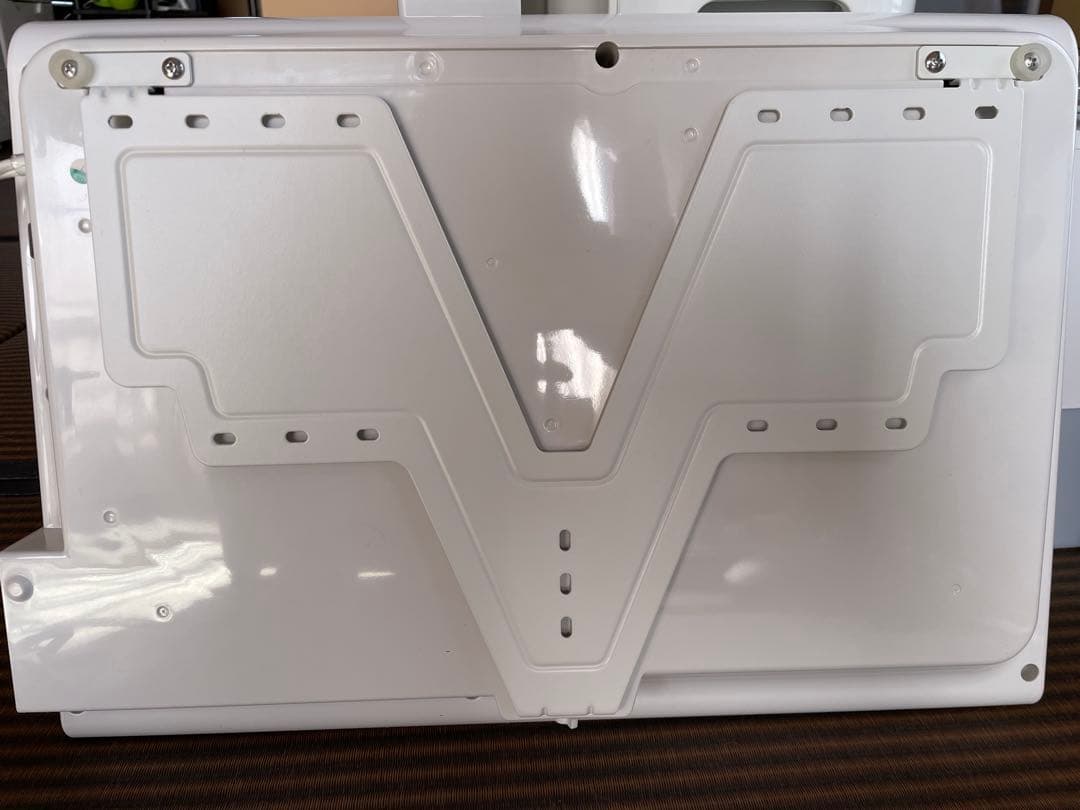 脱衣所電気ヒーター　壁掛け式　人感センサー付き　ヒートショック対策