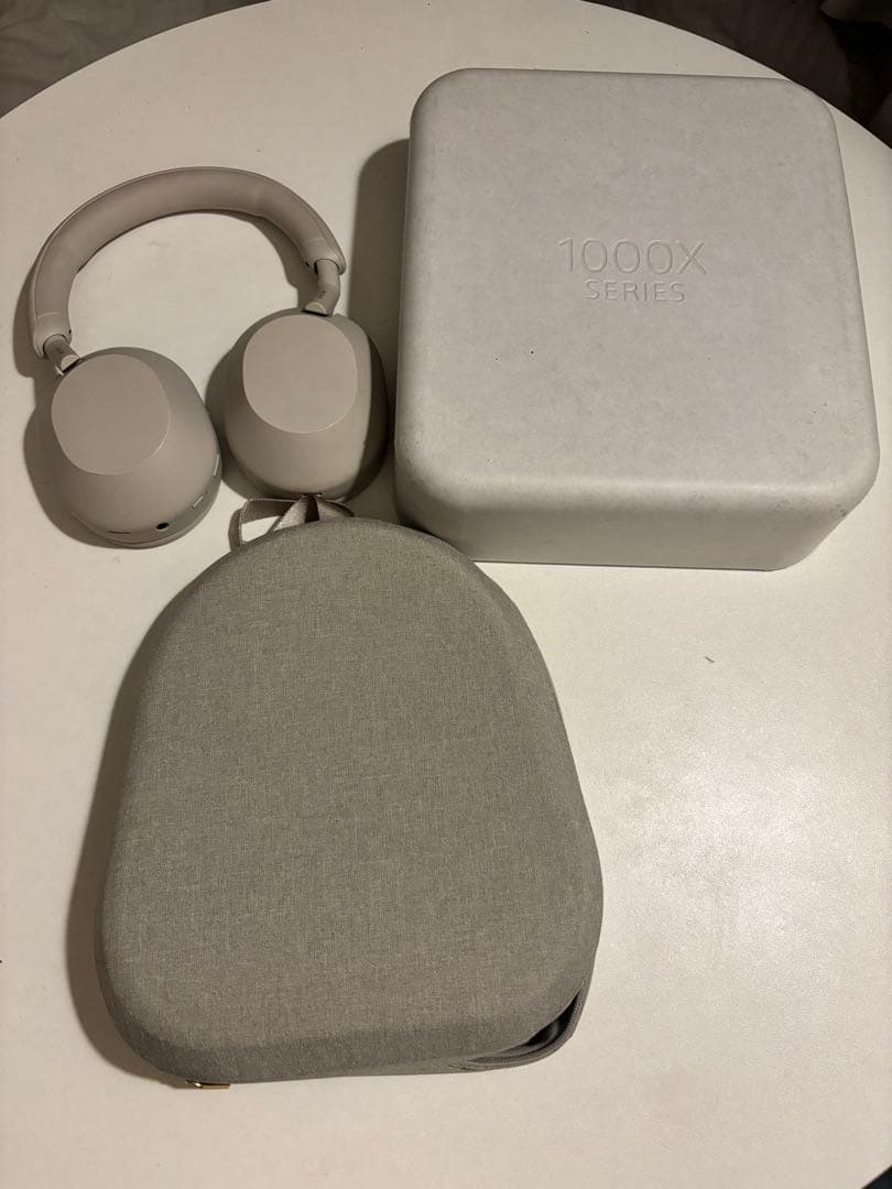 WH-1000XM5 ワイヤレスヘッドホン ホワイト