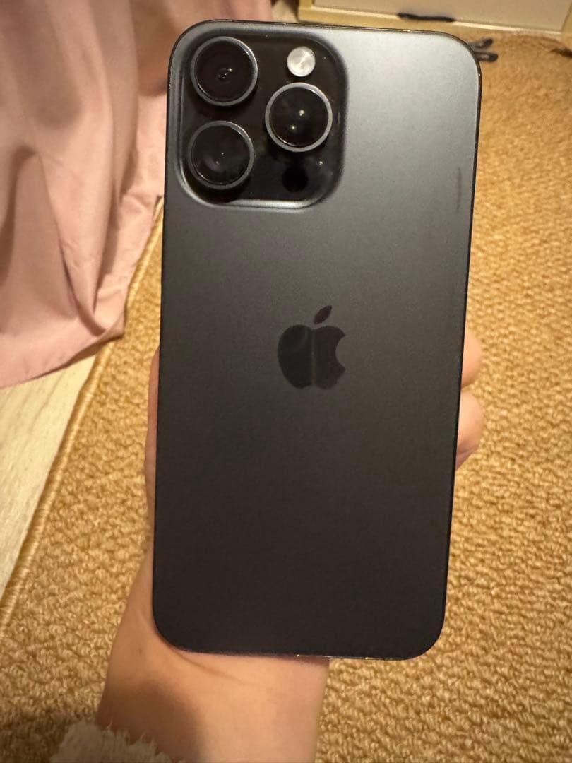 海外版 iPhone 15 Pro Max 512GB，極美品，バッテリー99%
