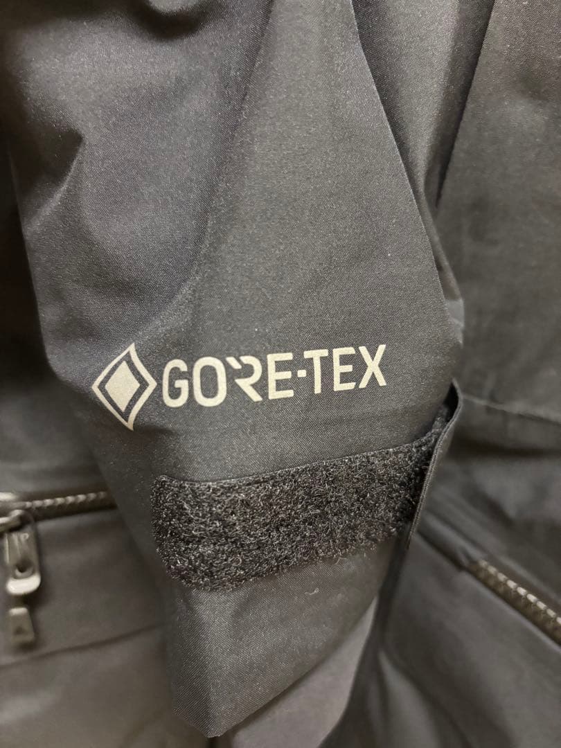 BURTON ブラック スノーボードウェア