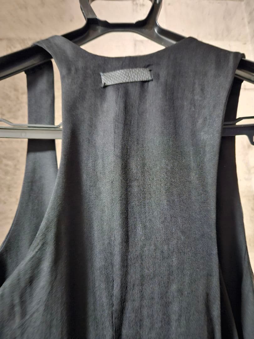 ifsixwasnine ハーフムーンジレ、ベスト