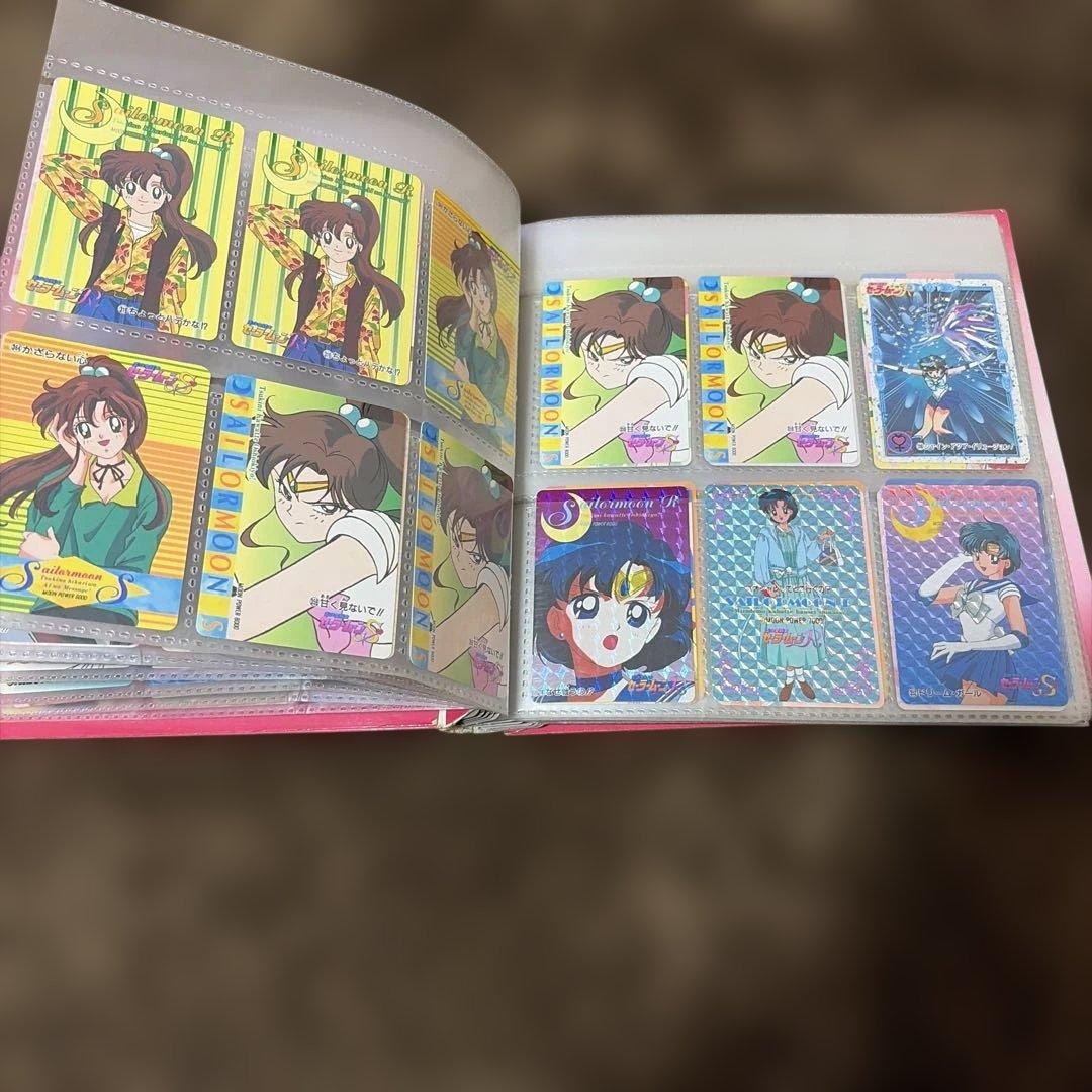 セーラームーン　カードダスファイル　カード約150枚入り　キラカード有り