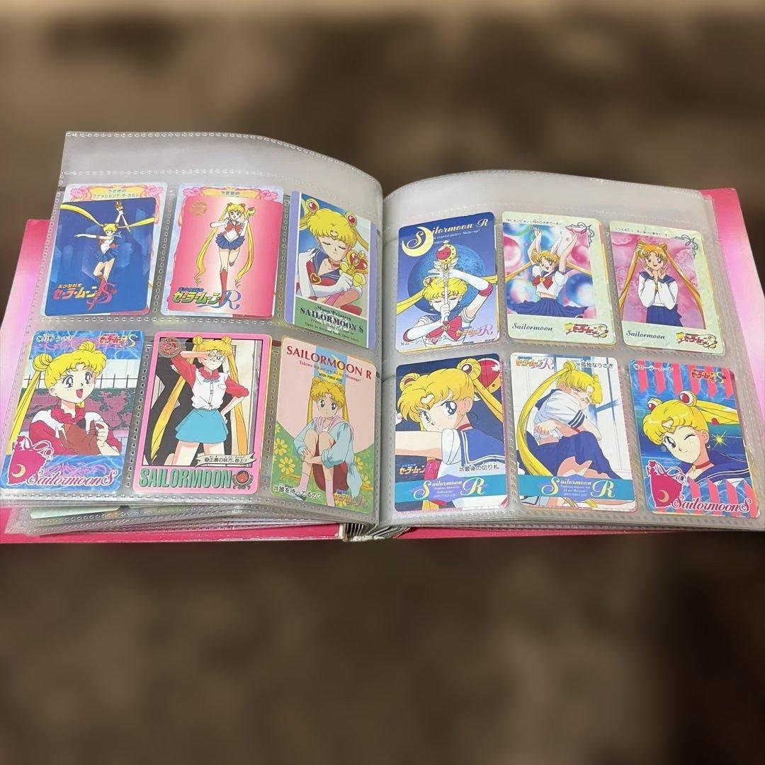 セーラームーン　カードダスファイル　カード約150枚入り　キラカード有り