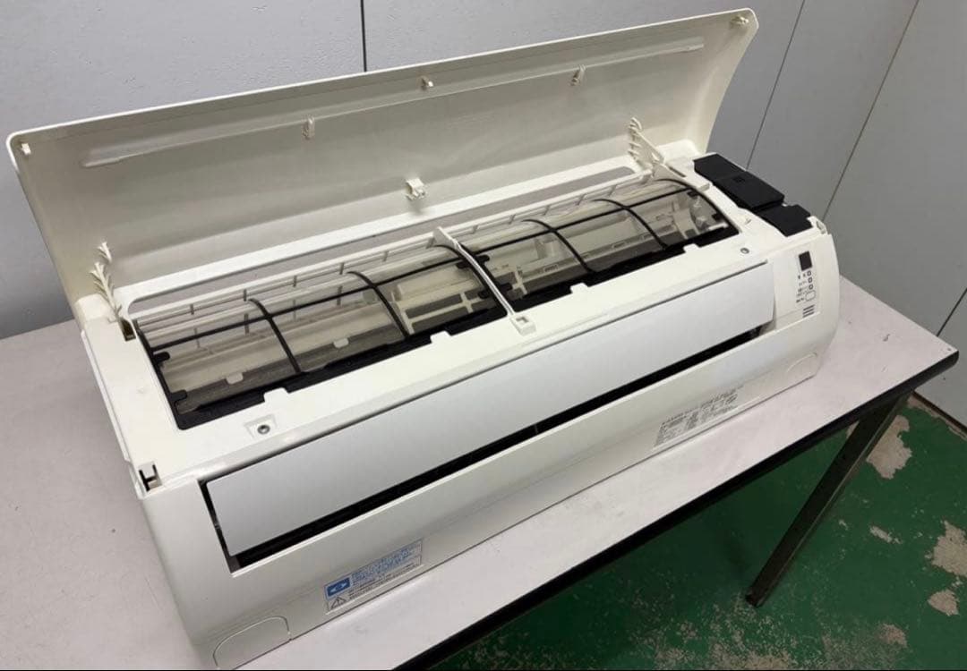 6畳用　ルームエアコン ダイキン F22STES-W(室内機のみ)