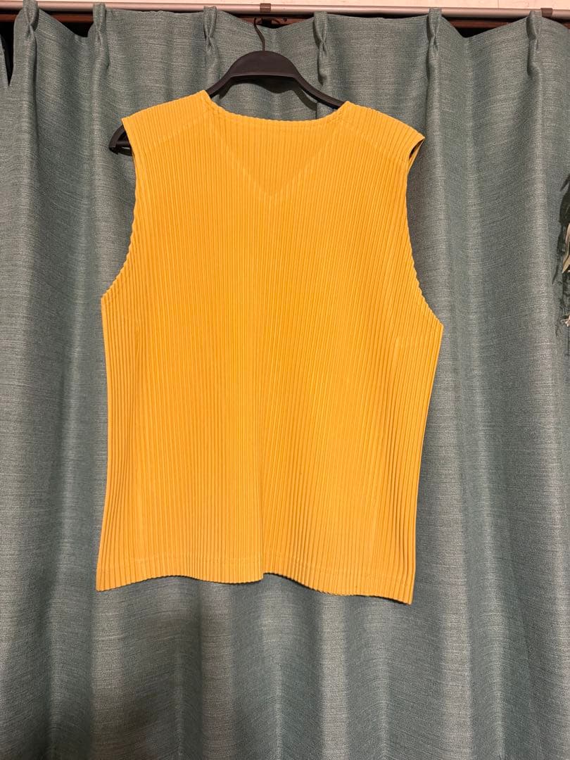 HOMME PLISSE　ベスト　サイズ3