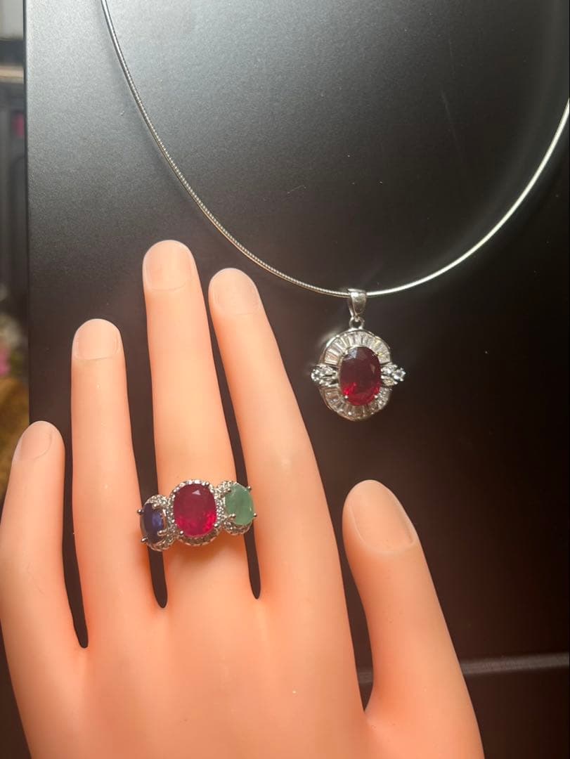 t*a様 天然ルビーサファイアエメラルドリング＆ネックレスセット　サイズ限定16